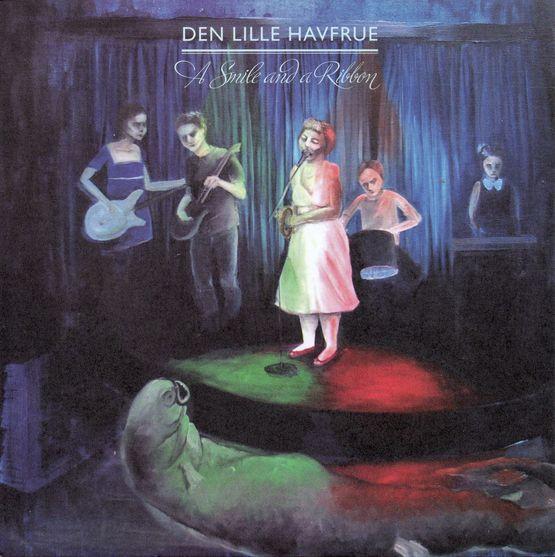 A Smile And A Ribbon - Den Lille Havfrue / Sommer