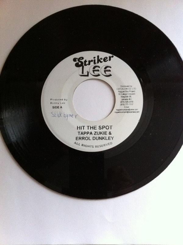 Tapper Zukie, Errol Dunkley - Hit The Spot