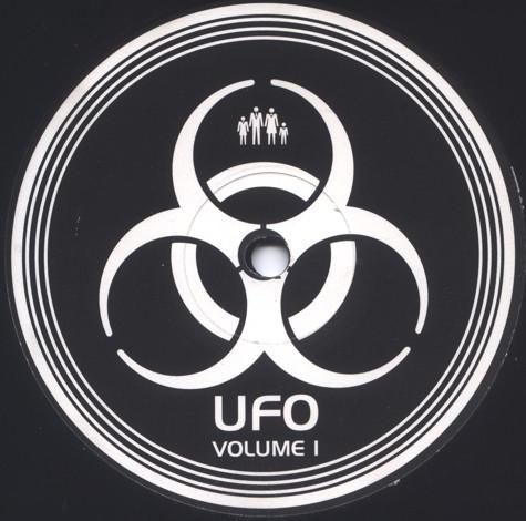 UFO (7) - Volume 1